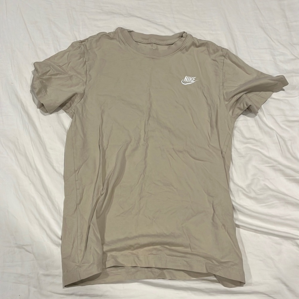 Nike T Cream